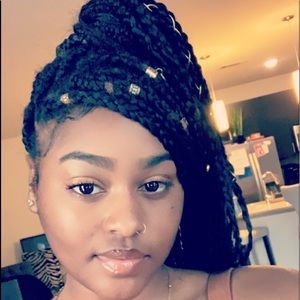 Meet your Posher, Halle